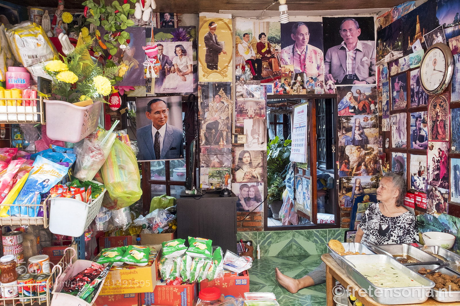 Fujifilm X30 sample photo. Thai shophouse photography