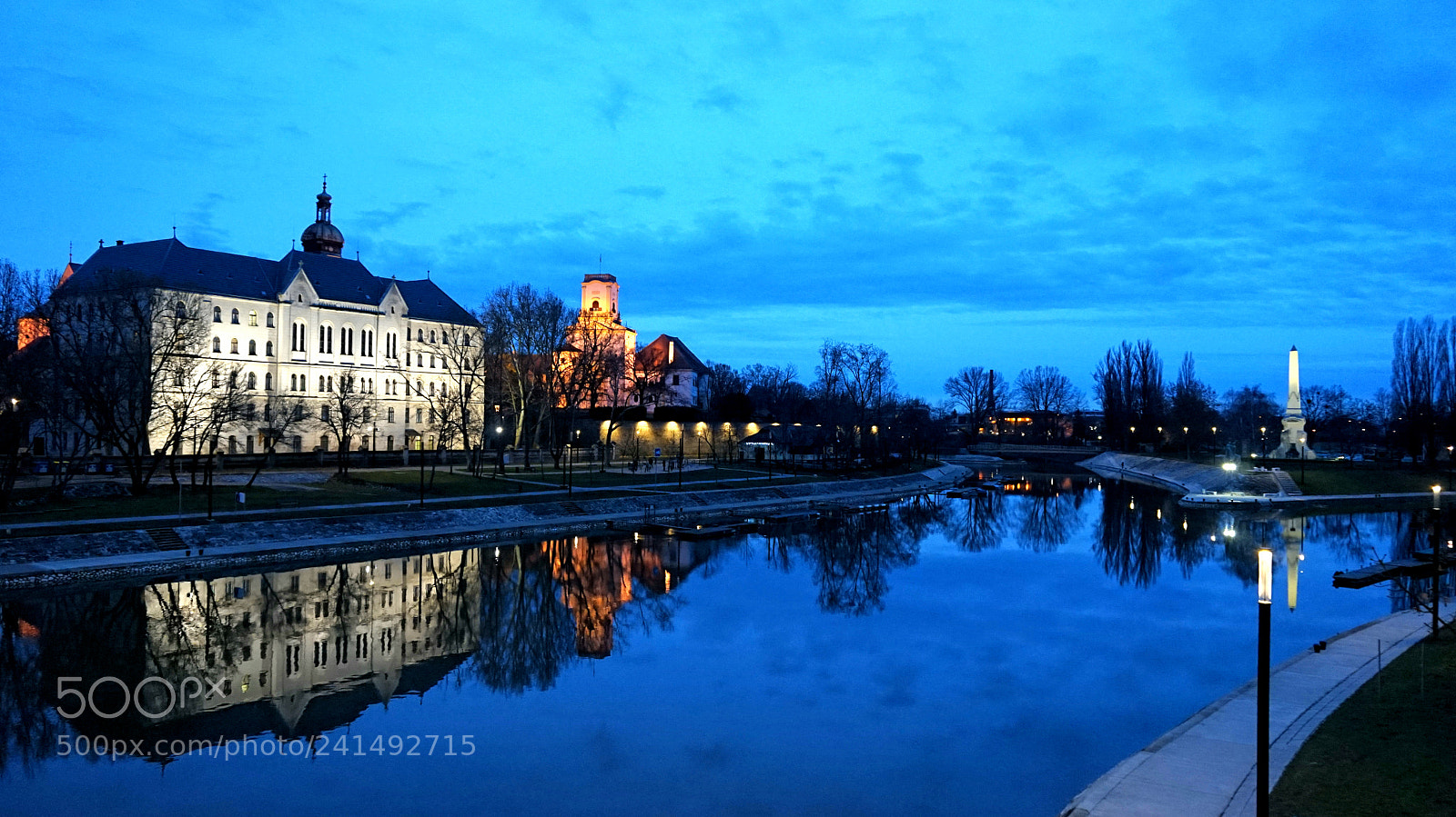 Sony Alpha a5000 (ILCE 5000) sample photo. Blue hour at the photography