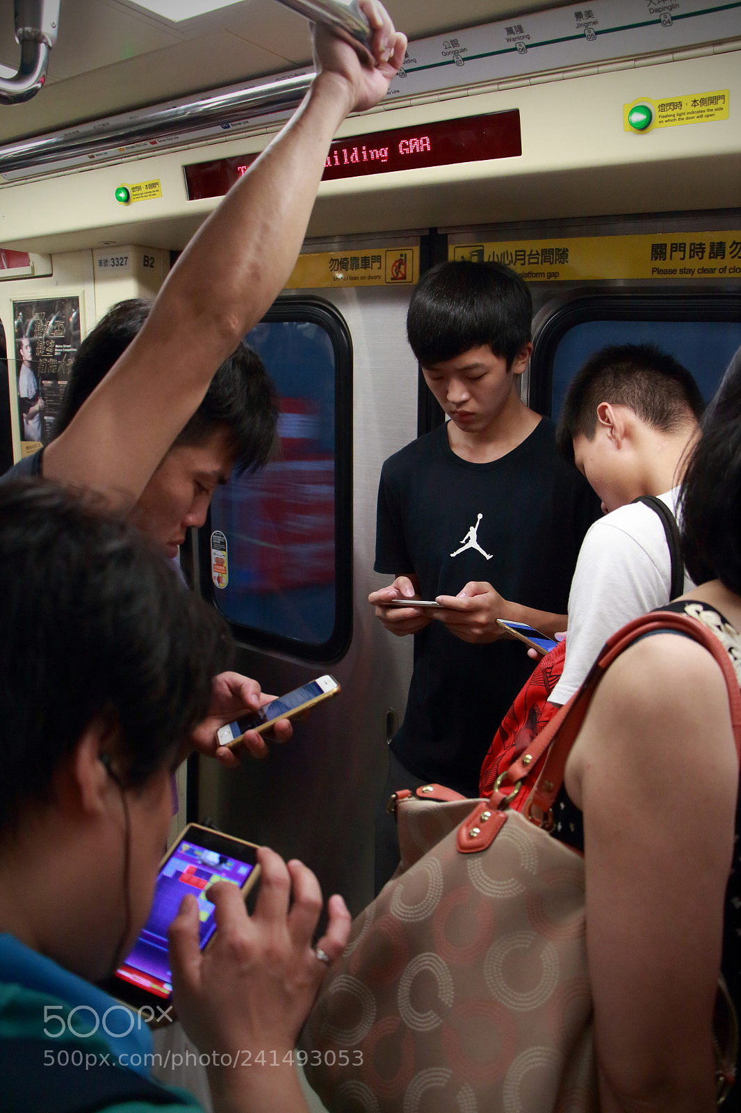 Canon EOS 650D (EOS Rebel T4i / EOS Kiss X6i) sample photo. #commuters photography