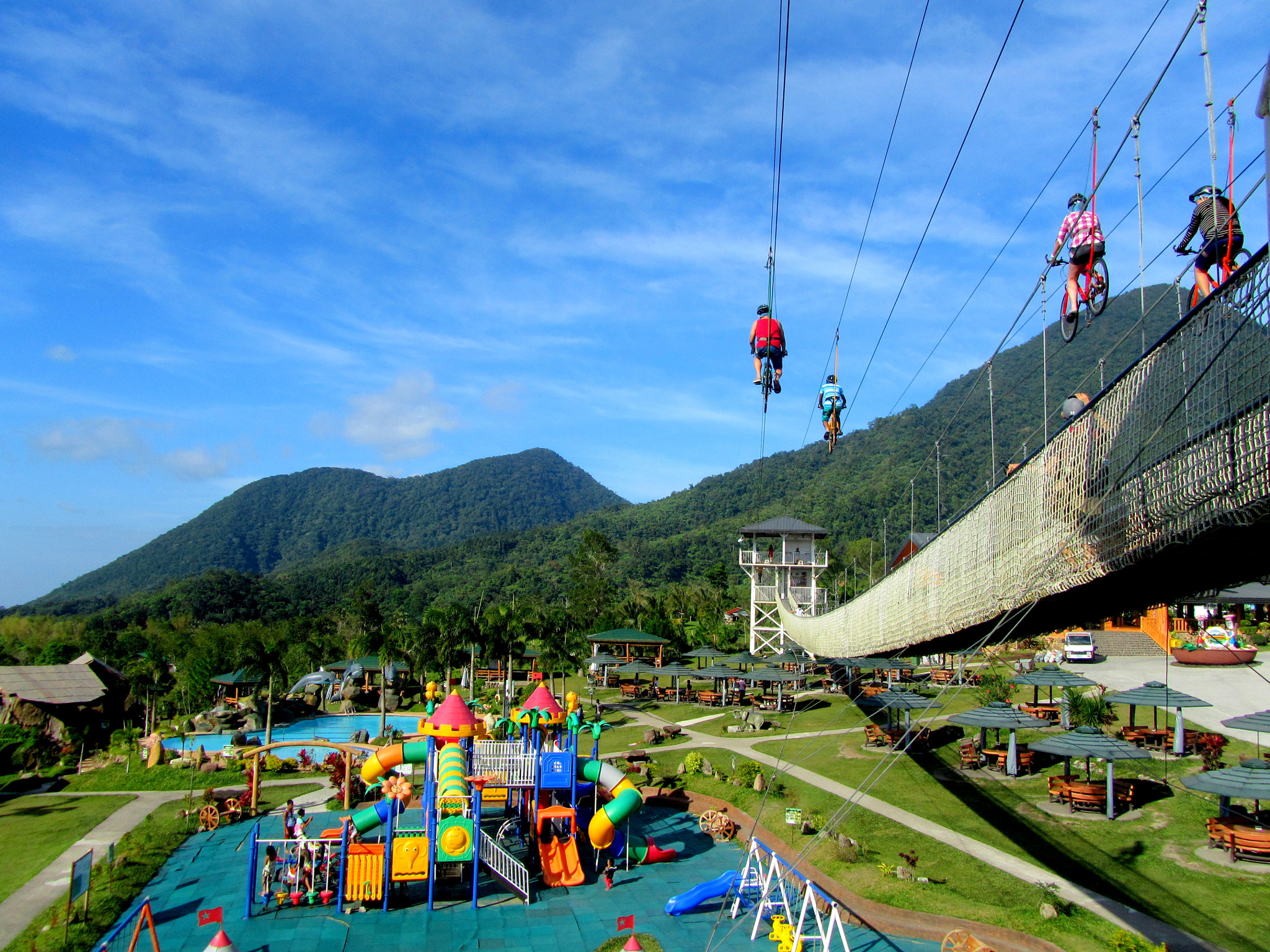 Canon PowerShot SX210 IS sample photo. Campuestuhan, highland resort photography