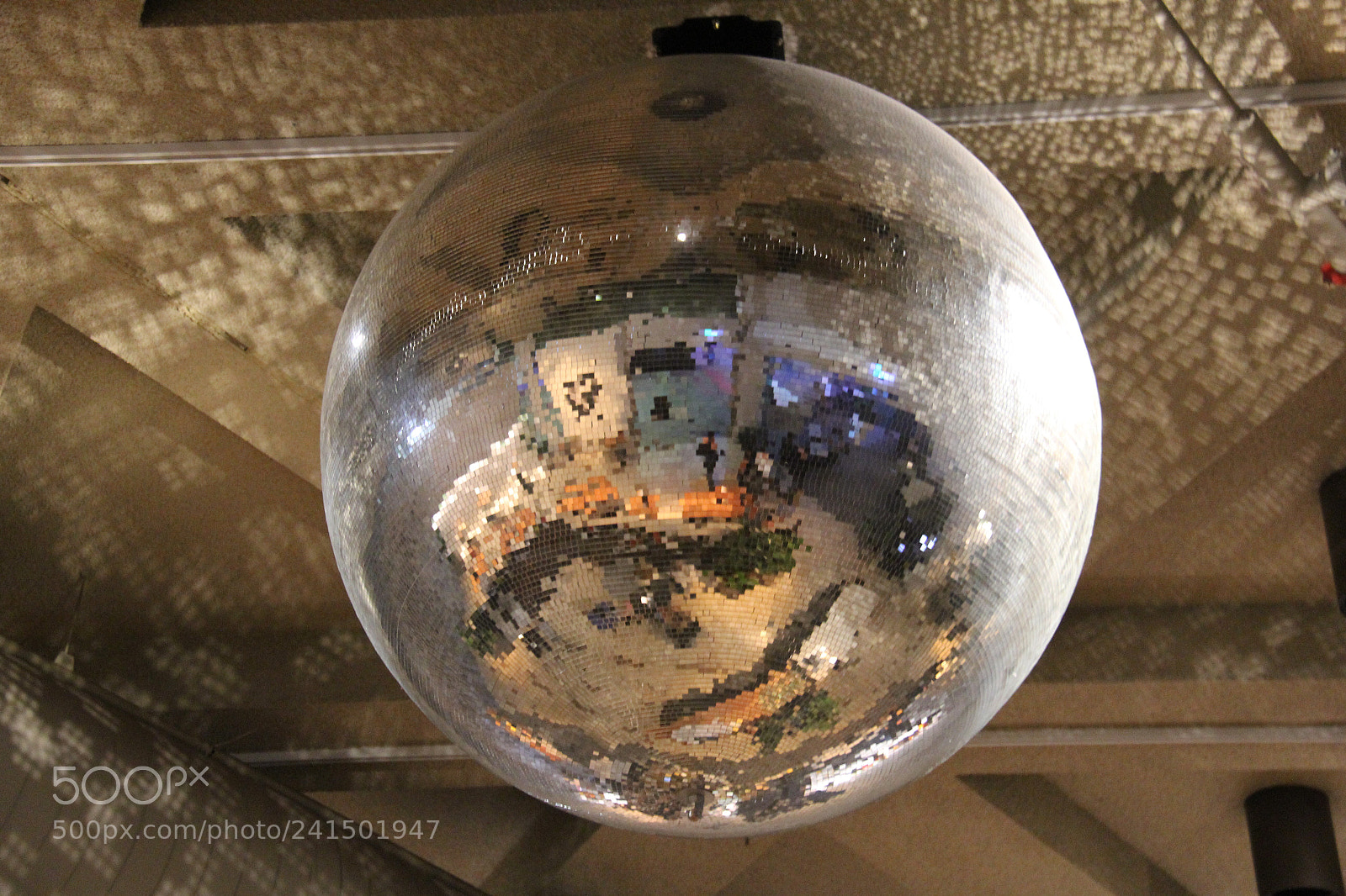 Canon EOS 60D sample photo. Disco photography