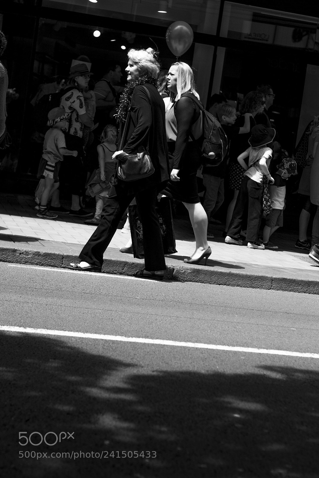 Canon EOS 1000D (EOS Digital Rebel XS / EOS Kiss F) sample photo. Wellington xmas parade [day 83] photography
