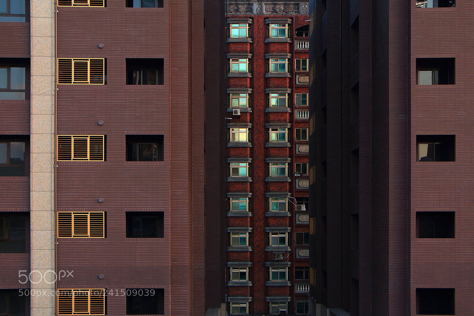 Canon EOS 650D (EOS Rebel T4i / EOS Kiss X6i) sample photo. #urban_pores photography