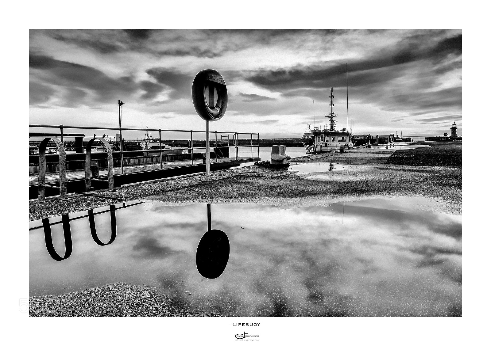 Fujifilm X-Pro2 sample photo. Lifebuoy photography