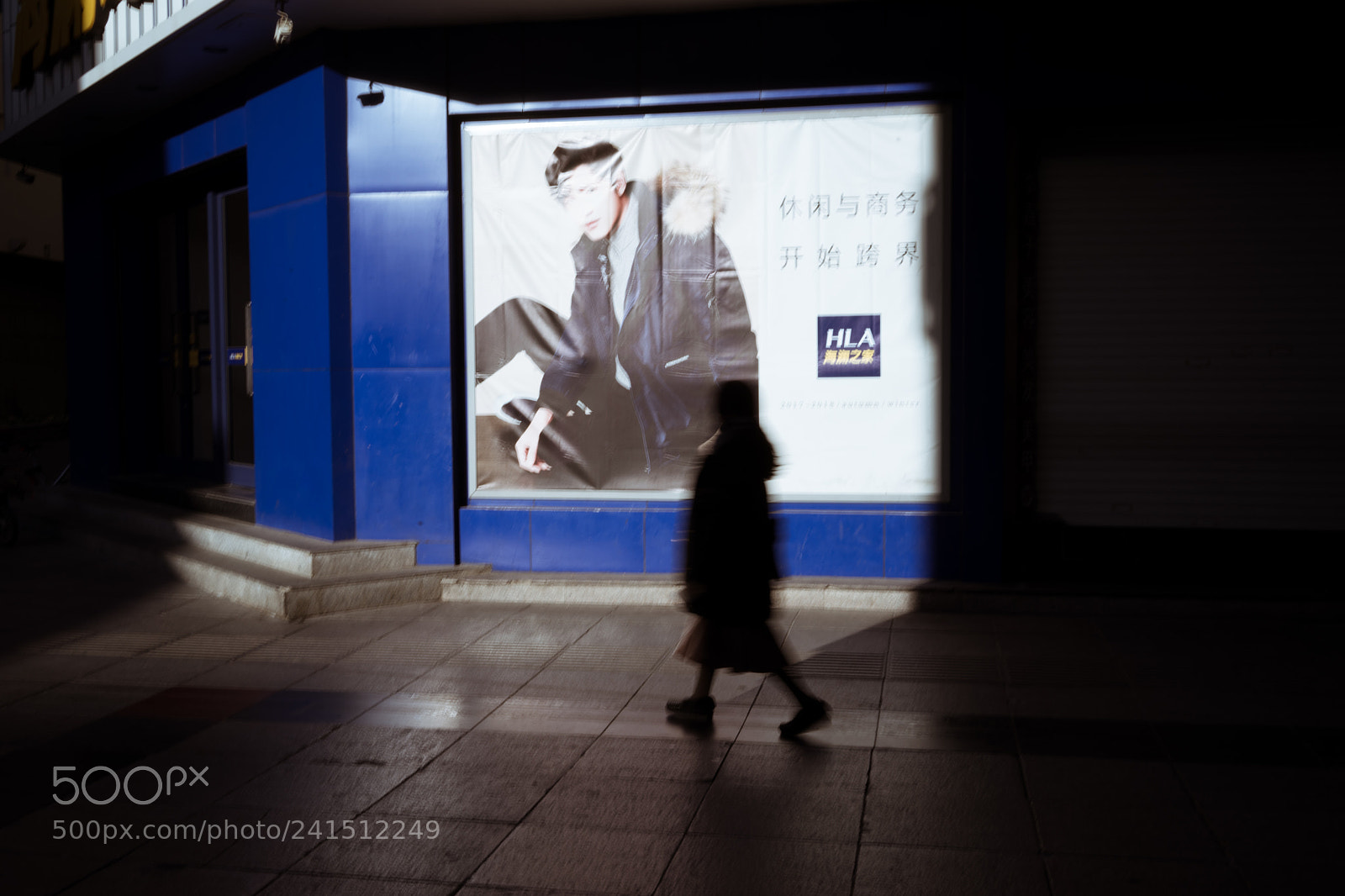 Sony a7 sample photo. Color street-blue #02 photography