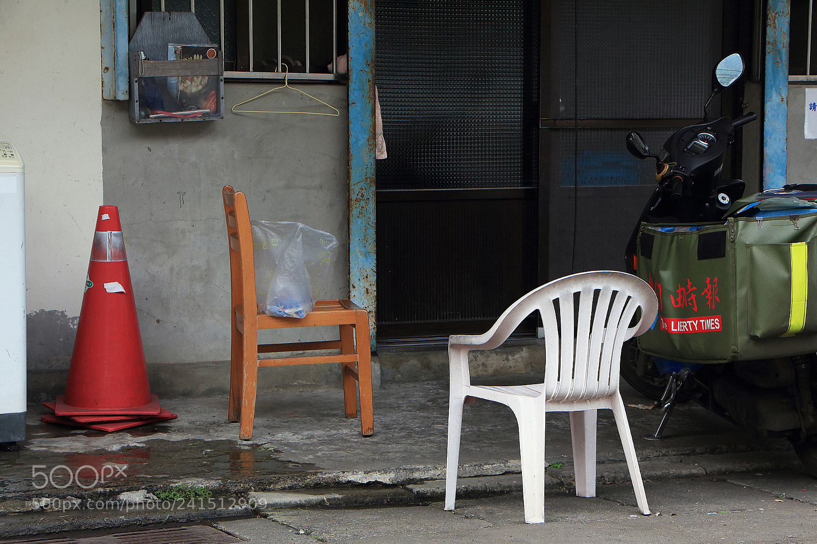 Canon EOS 650D (EOS Rebel T4i / EOS Kiss X6i) sample photo. #have_a_seat photography