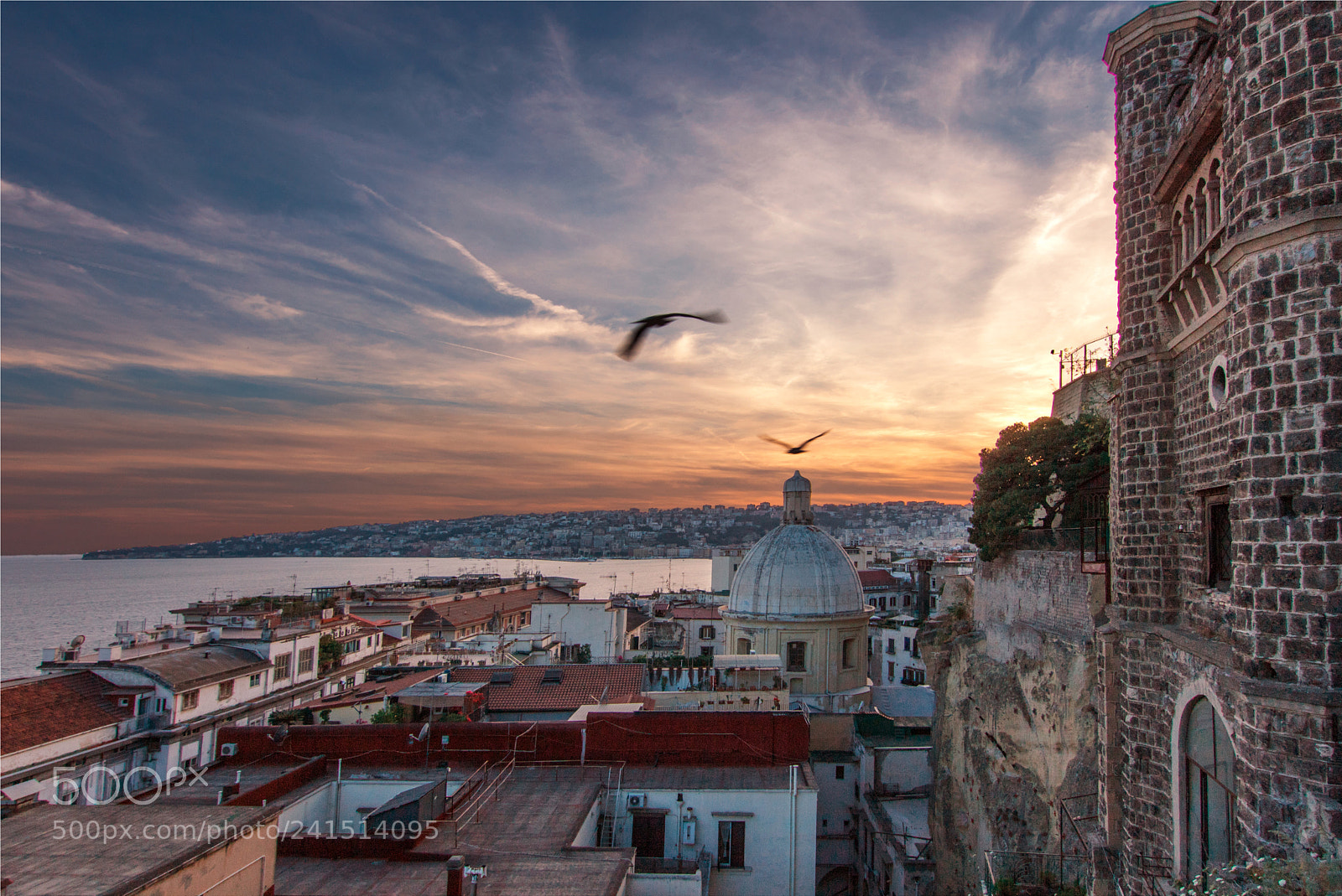 Canon EOS 750D (EOS Rebel T6i / EOS Kiss X8i) sample photo. A different napoli view photography