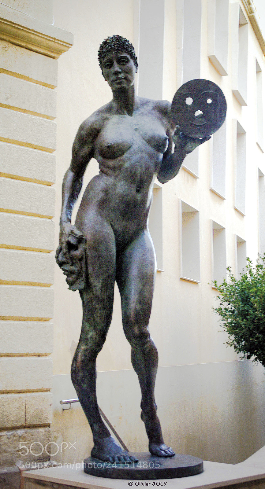 Pentax K-7 sample photo. Dali's statue photography