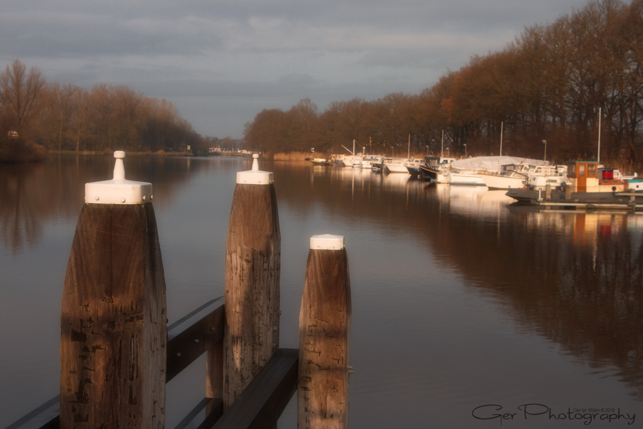 Canon EOS 7D + Canon EF-S 18-135mm F3.5-5.6 IS STM sample photo. Almelo yacht port photography