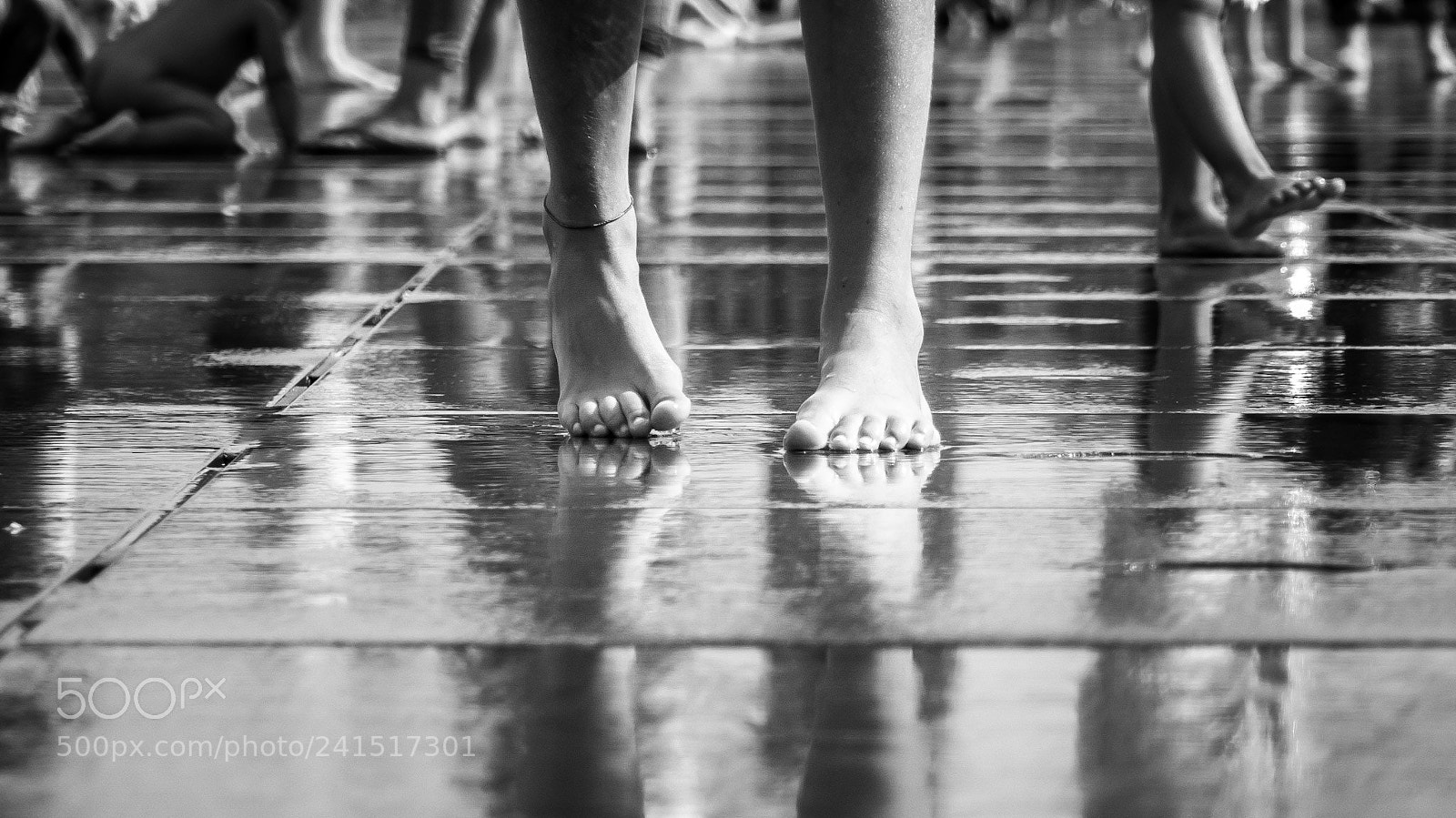 Panasonic Lumix DMC-FZ200 sample photo. Feet photography