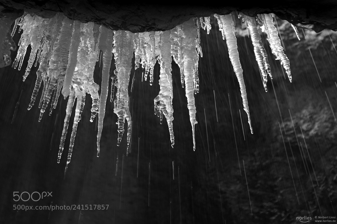 Canon EOS 5D sample photo. Drip ice photography