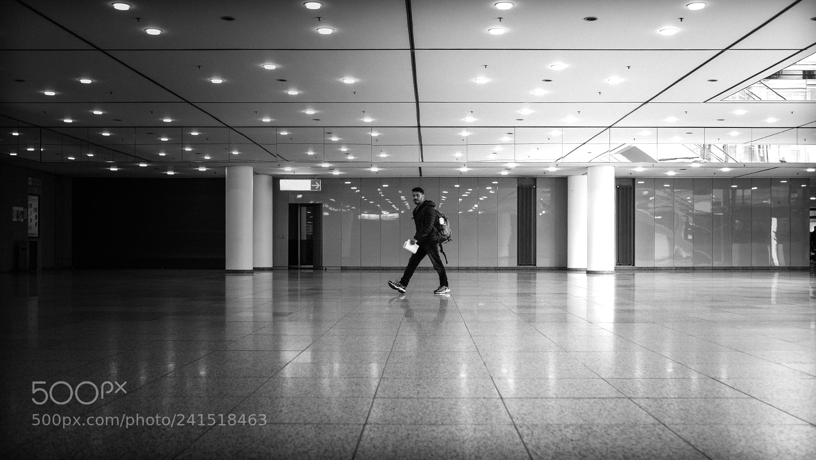 Fujifilm X-T20 sample photo. Dark <-> light photography