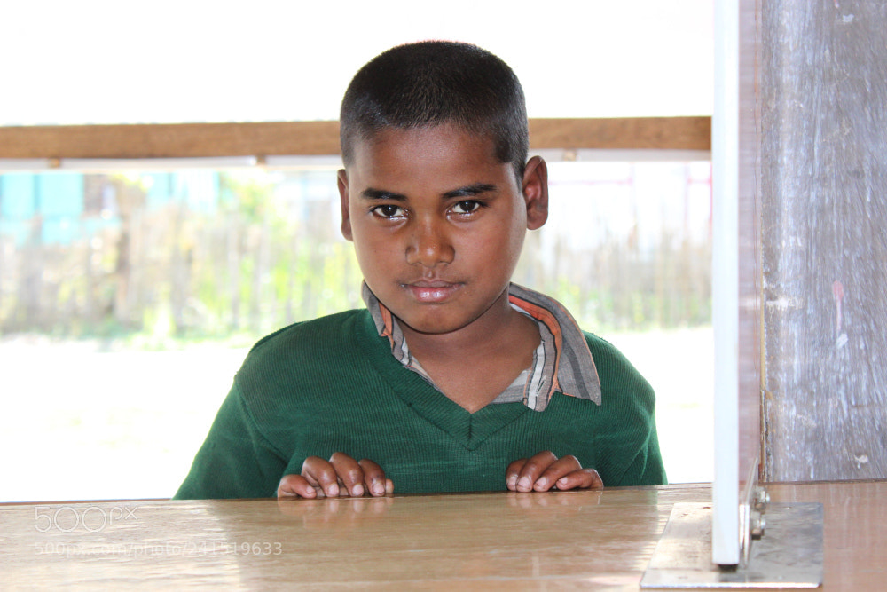 Canon EOS 1200D (EOS Rebel T5 / EOS Kiss X70 / EOS Hi) sample photo. A kid from bihar photography