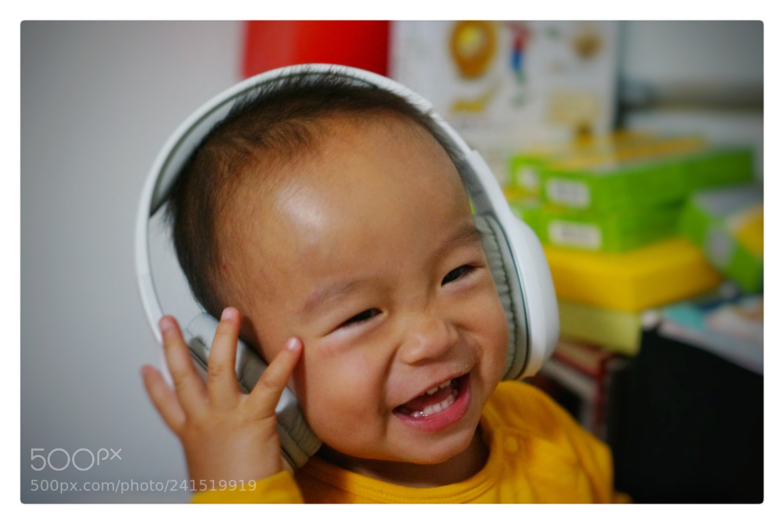Sony Alpha NEX-5T sample photo. Music boy photography
