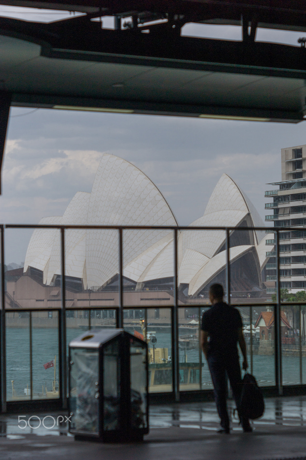 Tele-Elmar-M 135mm f/4 (II) sample photo. At circular quay photography