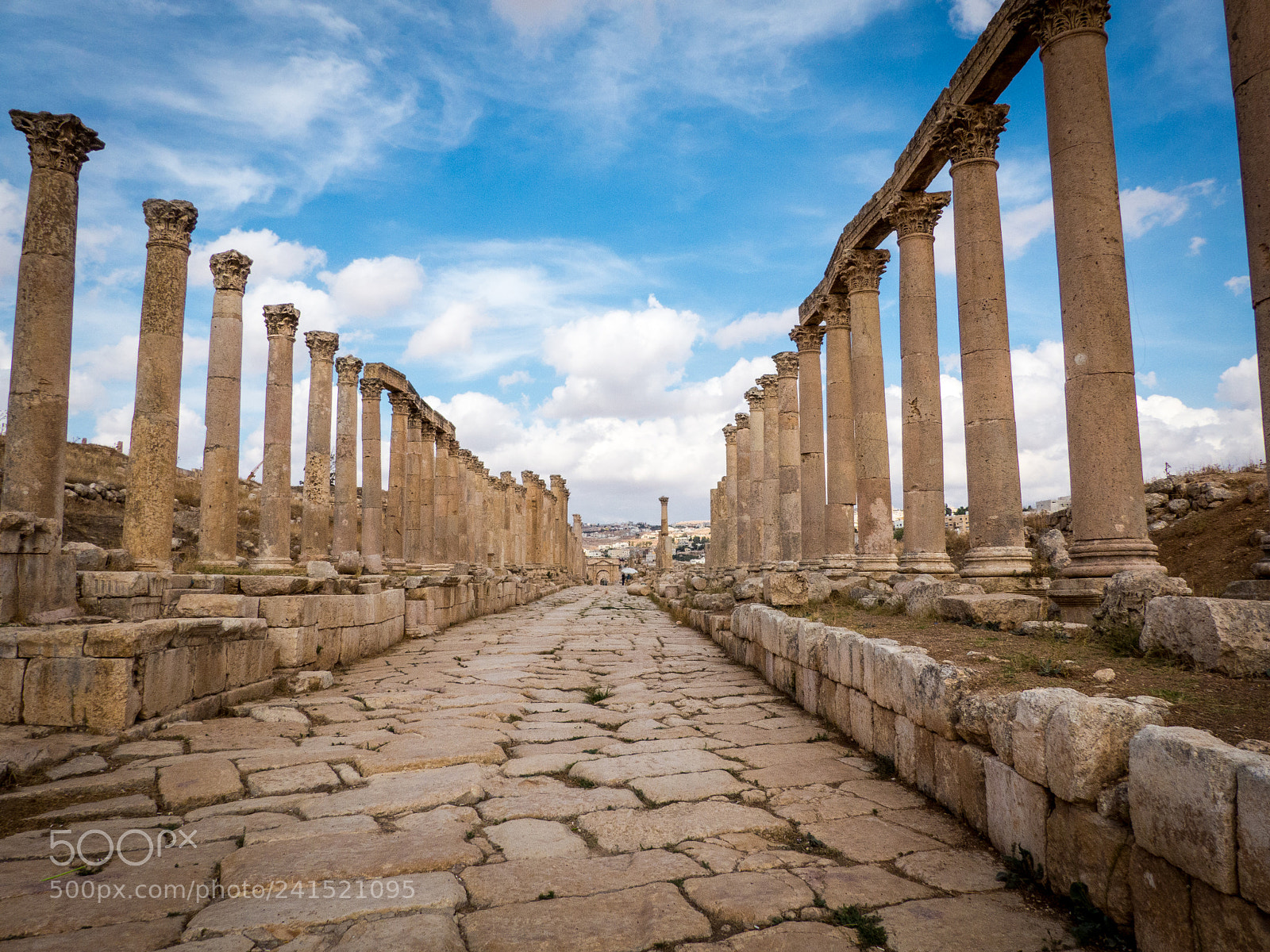 Panasonic Lumix DMC-FZ200 sample photo. Roman cardo in jerash photography