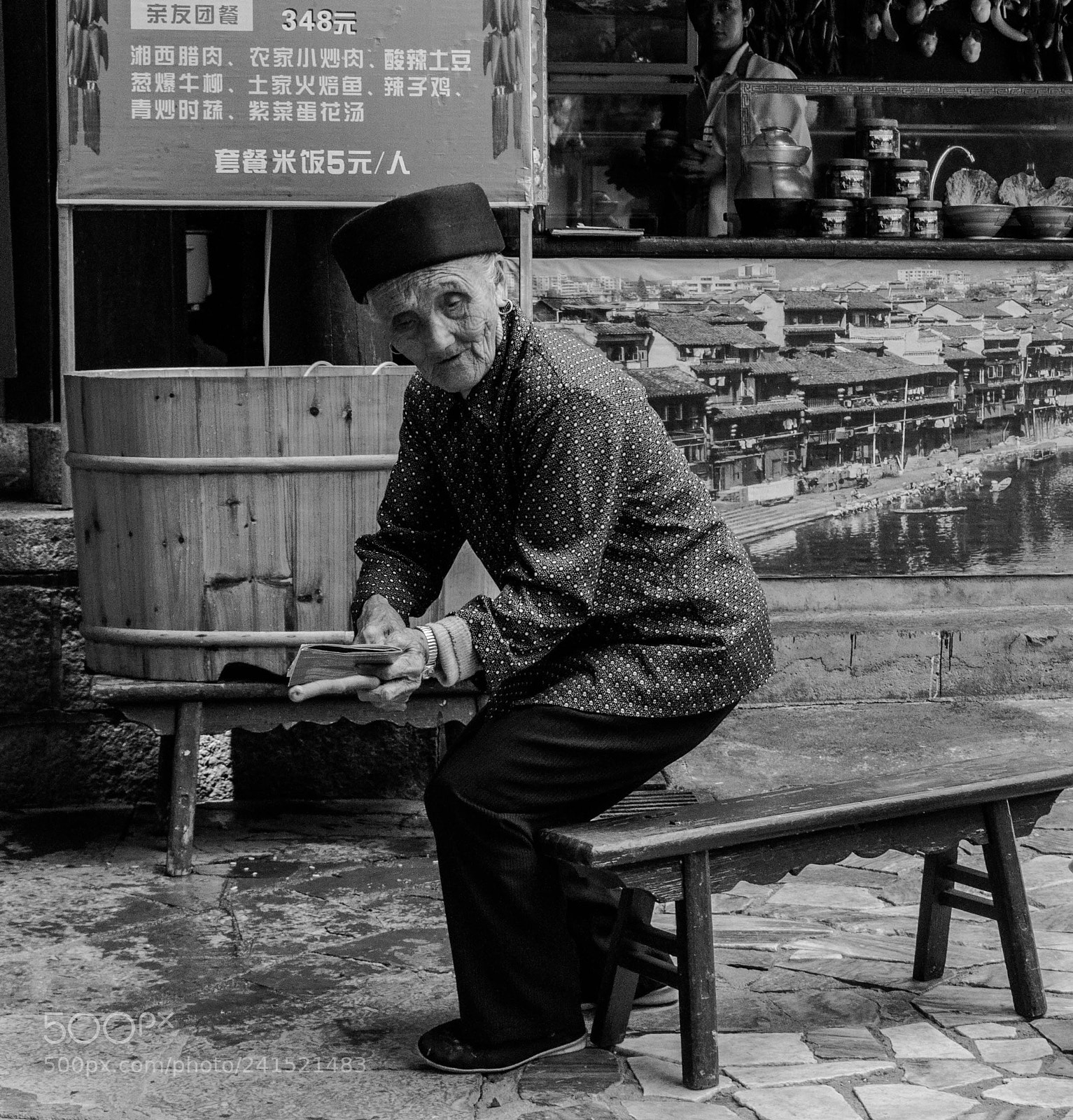 Nikon D90 sample photo. Old chinese woman photography