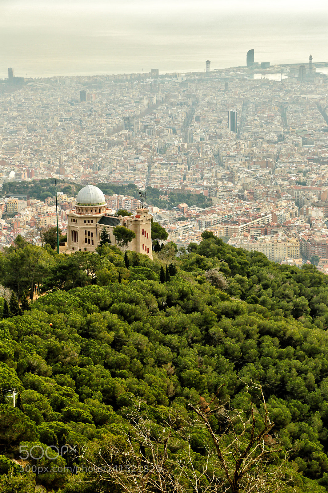 Canon EOS 6D + Canon EF 24-105mm F4L IS USM sample photo. Barcelona photography