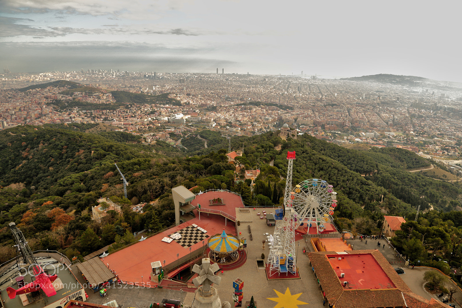 Canon EOS 6D + Canon EF 24-105mm F4L IS USM sample photo. Barcelona! photography