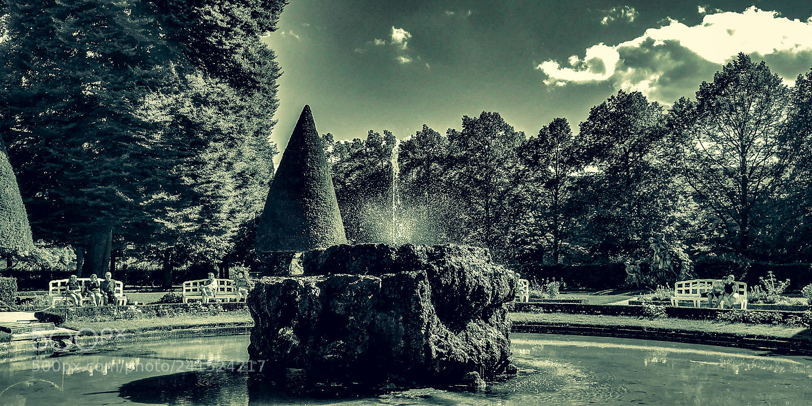 LG G6 sample photo. Fountain photography