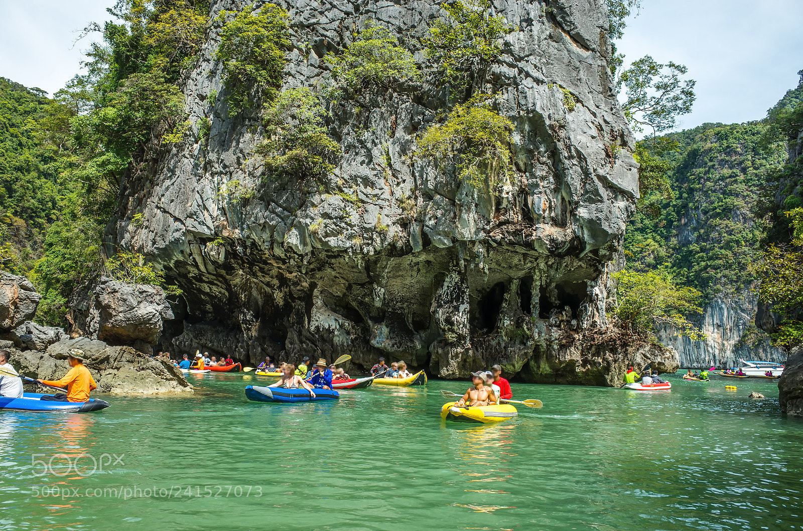 Ricoh GR sample photo. The kayaks near the photography