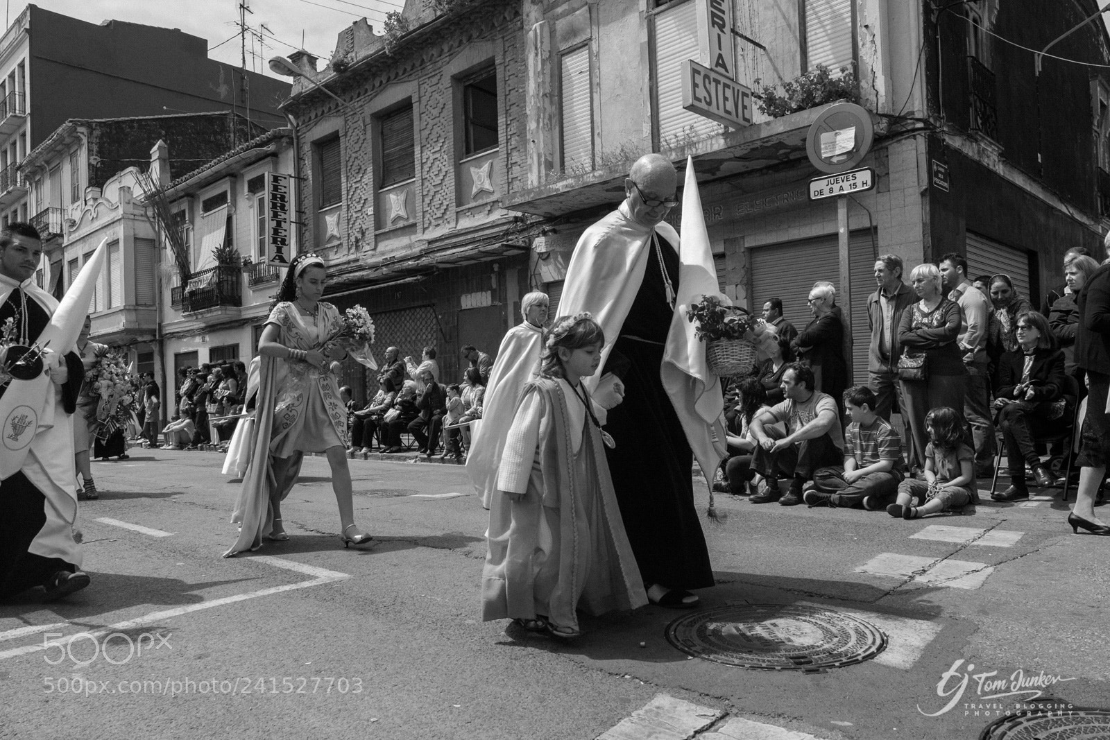 Canon EOS 40D sample photo. Easter procession valencia photography