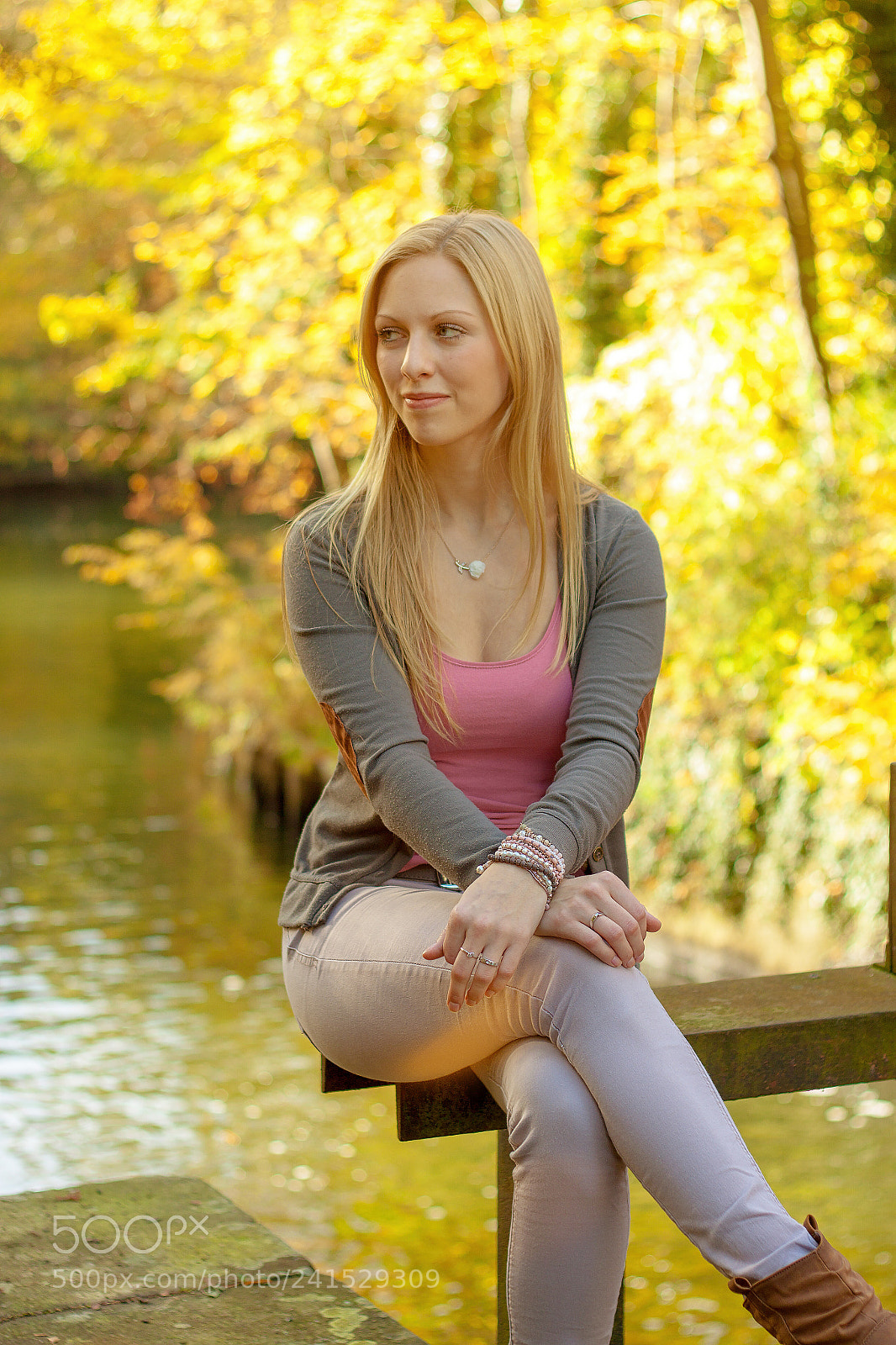 Canon EOS 50D sample photo. The girl at the photography