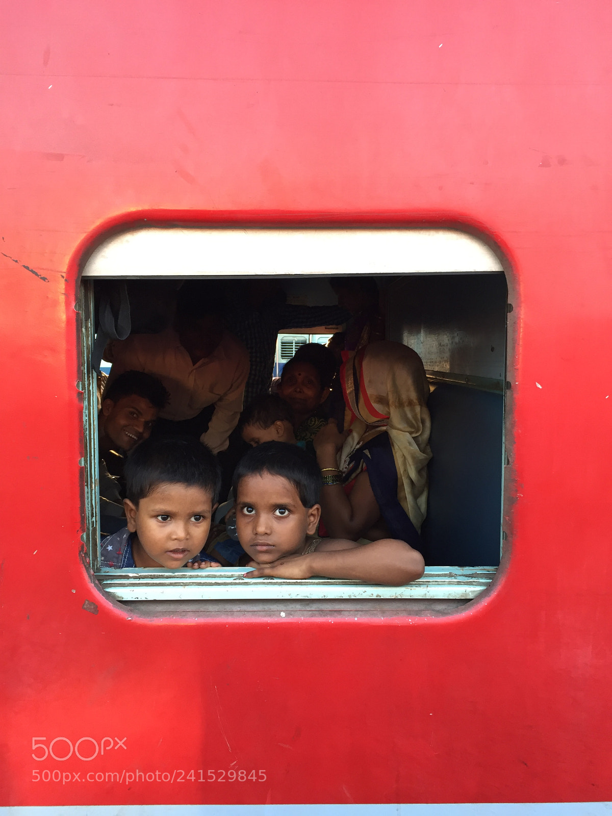 Apple iPhone 6 sample photo. Train in Índia photography