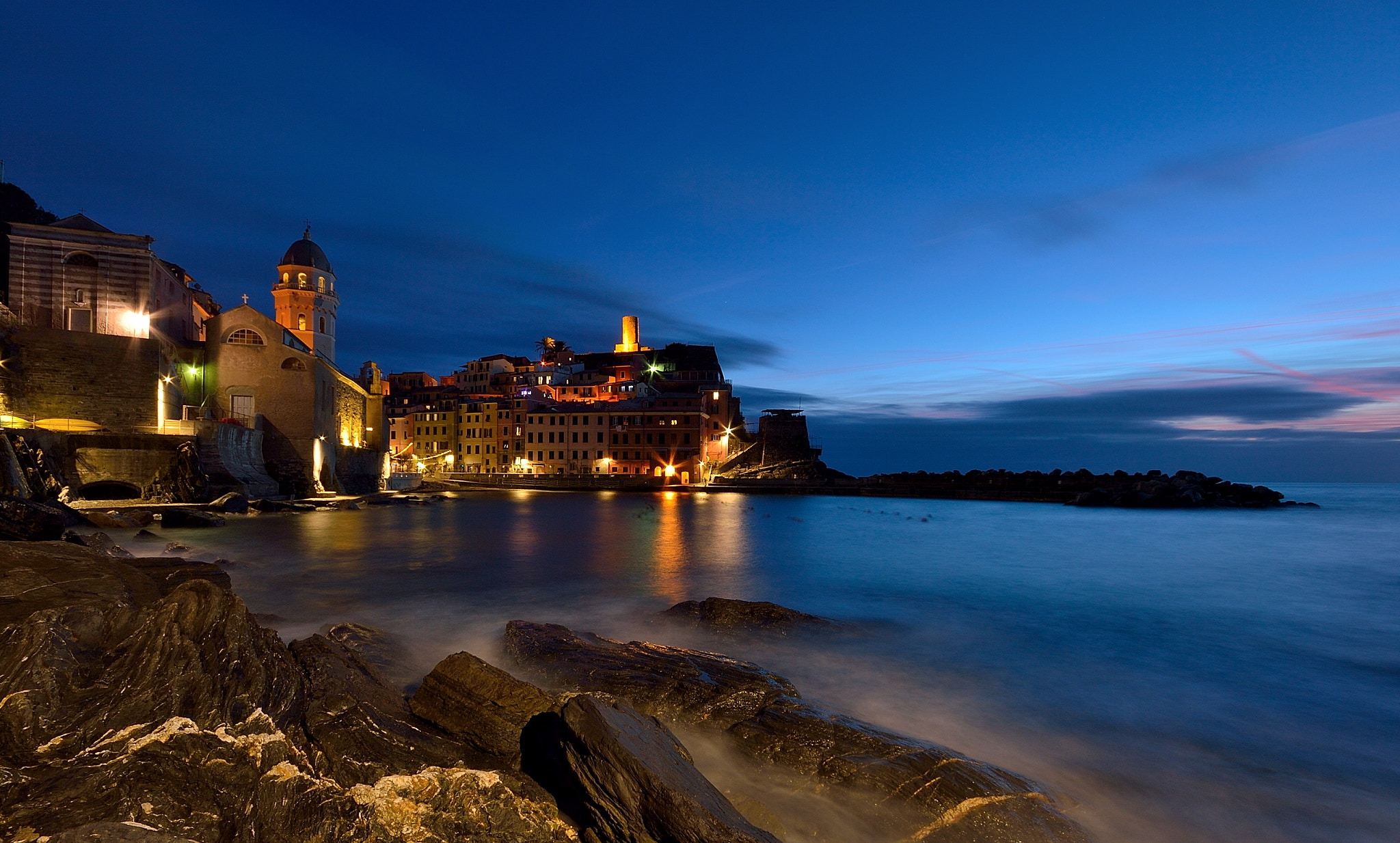 Nikon D3200 + Sigma 10-20mm F4-5.6 EX DC HSM sample photo. Vernazza photography