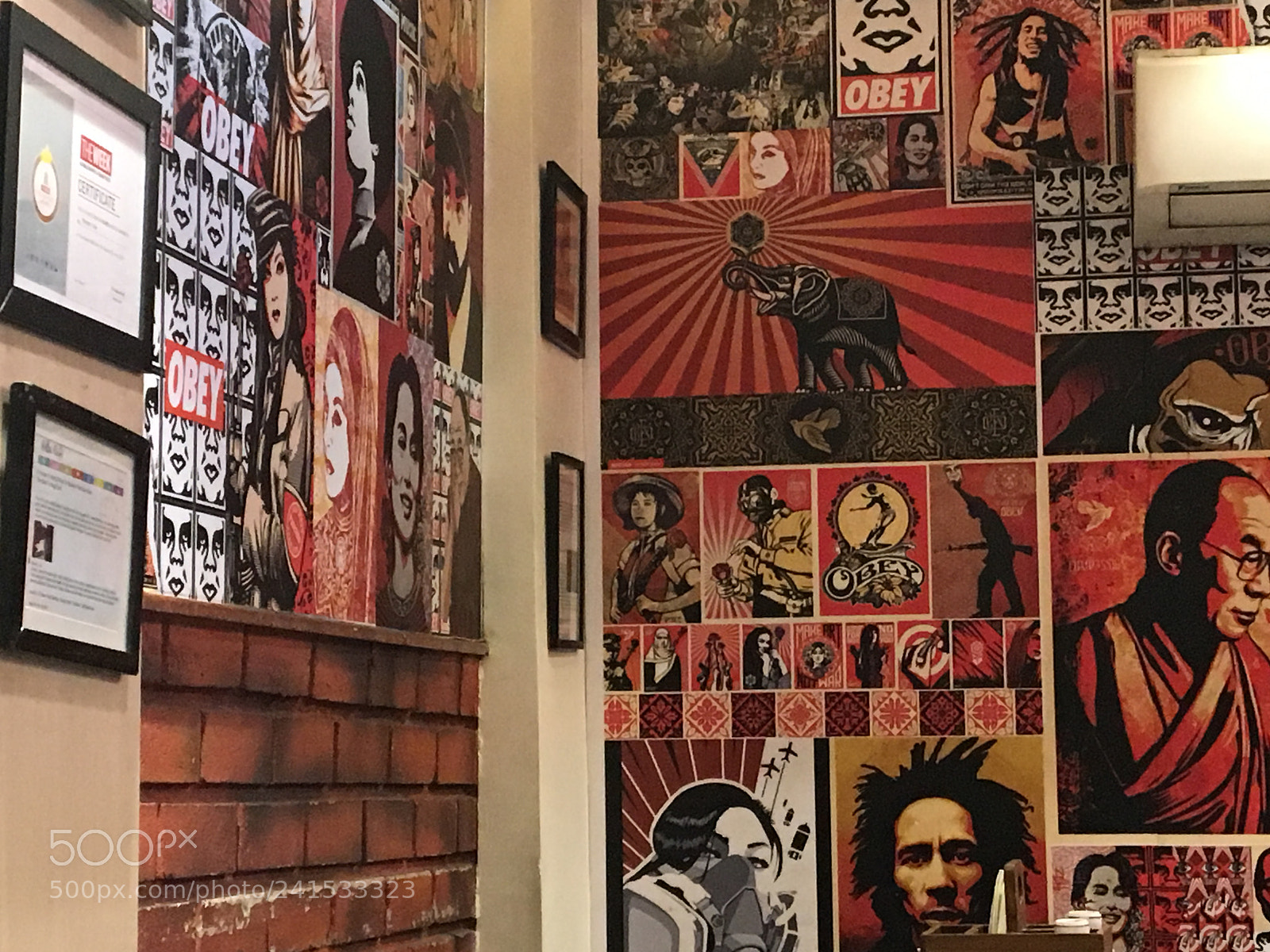Apple iPhone 6s sample photo. Walls and colours. photography