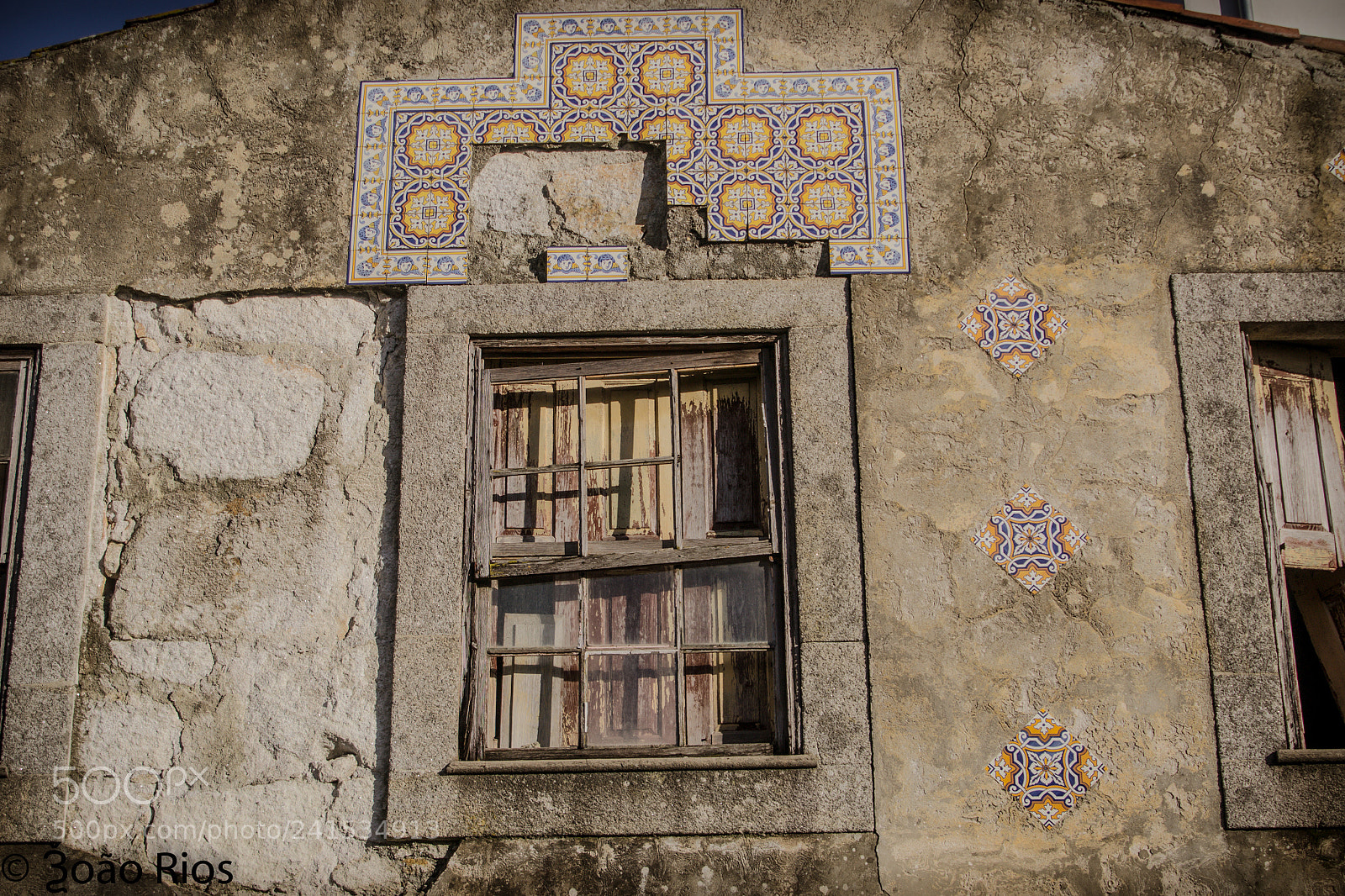Nikon D3100 sample photo. Window photography