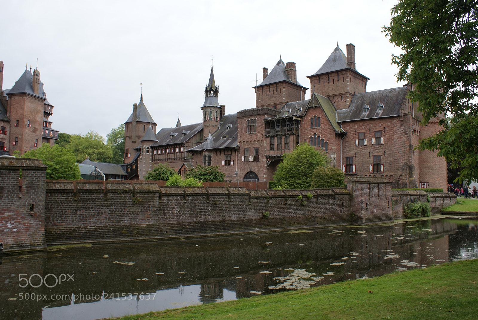 Sony Alpha DSLR-A300 sample photo. Kasteel de haar, haarzuilens. photography