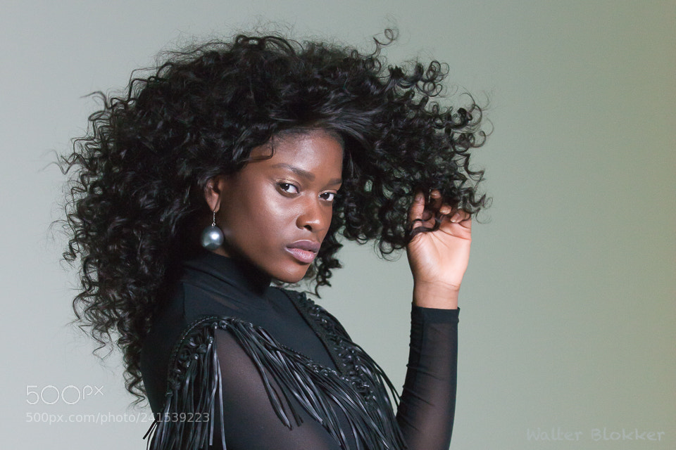Canon EOS-1Ds Mark III sample photo. Fashion shoot from designer photography