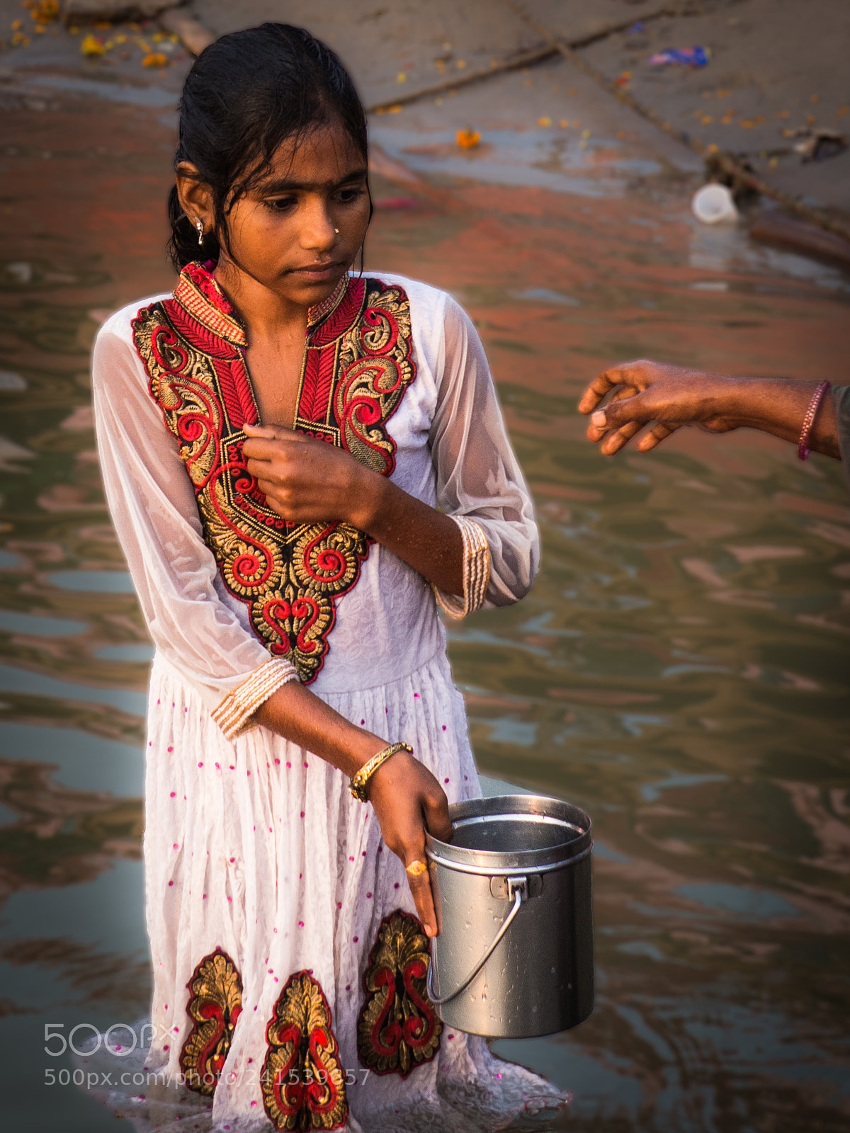 Panasonic Lumix DMC-FZ200 sample photo. Morning washing in ganges photography