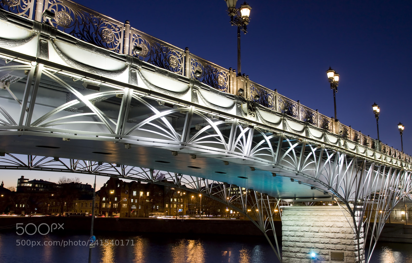 Canon EOS 450D (EOS Rebel XSi / EOS Kiss X2) sample photo. Moscow, patriarch bridge photography