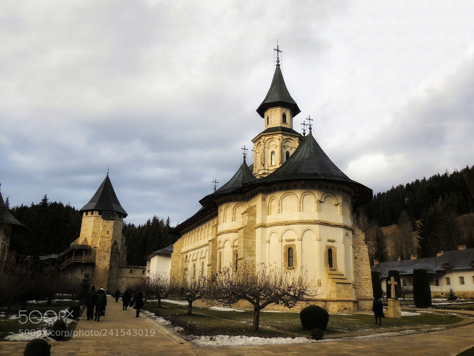 Nikon Coolpix P510 sample photo. Putna convent photography