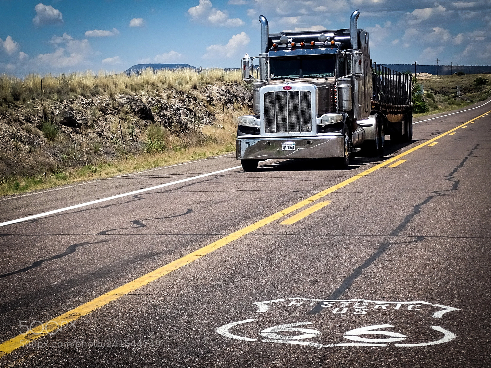 Sony Cyber-shot DSC-HX400V sample photo. Trucker photography