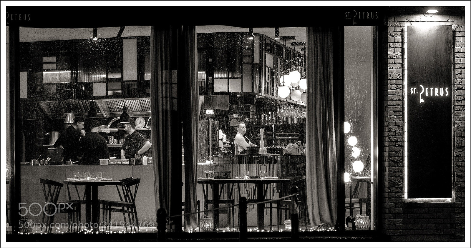 Fujifilm X-T20 sample photo. Waiting for a customer photography