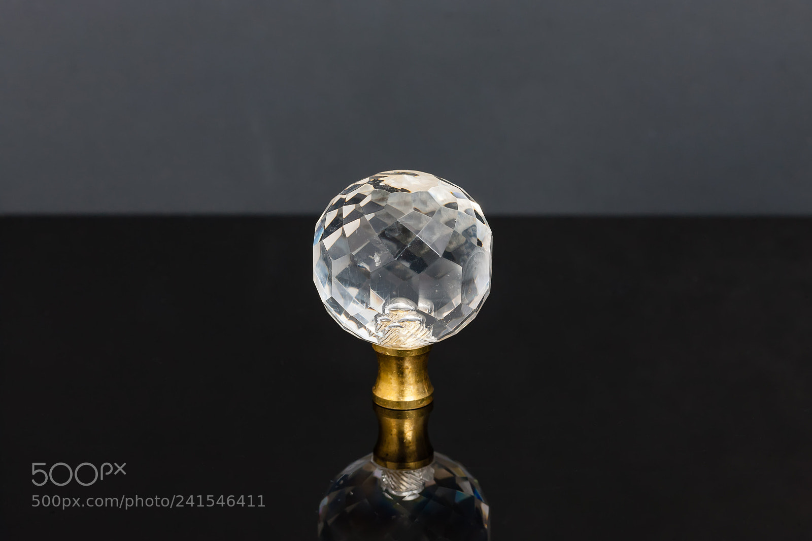Canon EOS-1Ds Mark III sample photo. Clear cut glass sphere photography