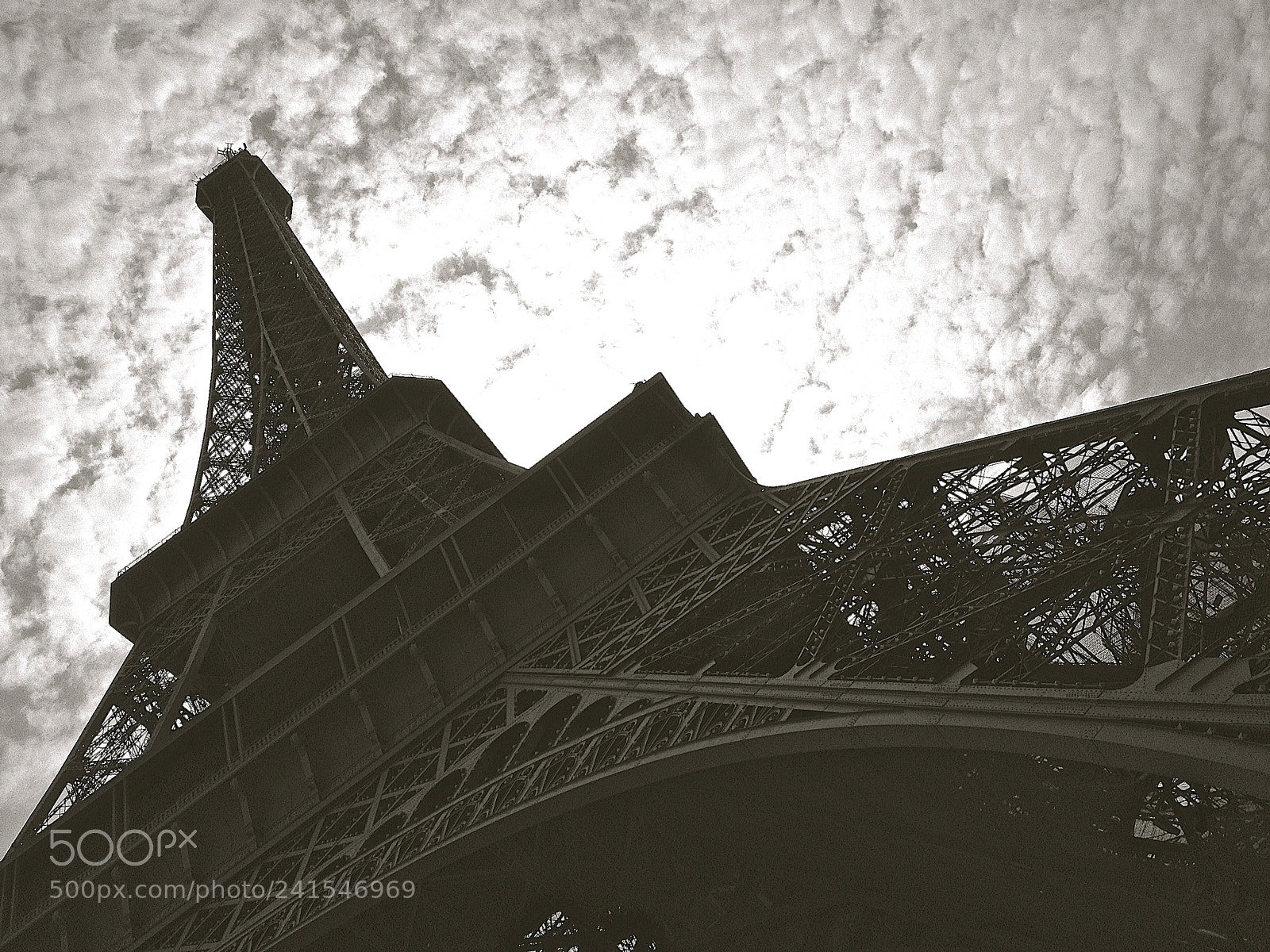 Apple iPhone 4S sample photo. Tower eiffel, paris photography