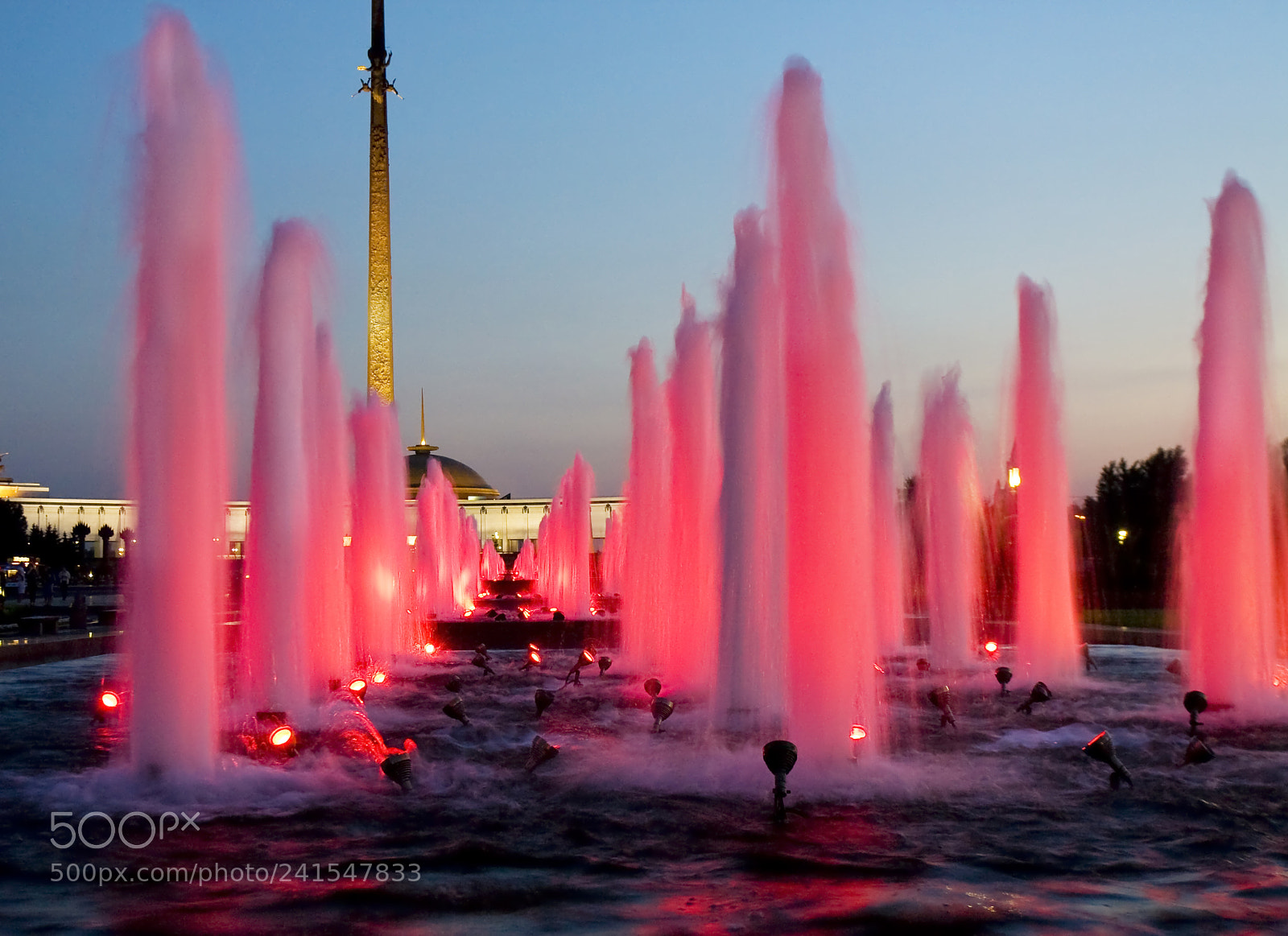 Canon EOS 450D (EOS Rebel XSi / EOS Kiss X2) sample photo. Moscow, fountains on poklonnaya photography