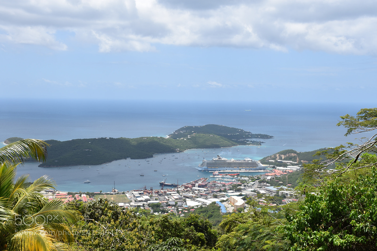 Nikon D5500 sample photo. St thomas cruise ship photography