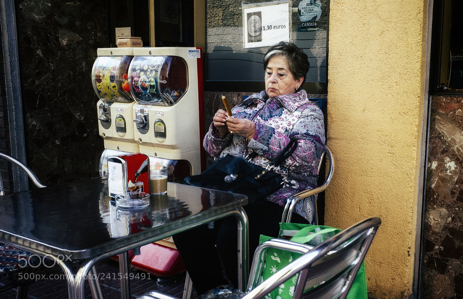 Ricoh GR II sample photo. El churro photography