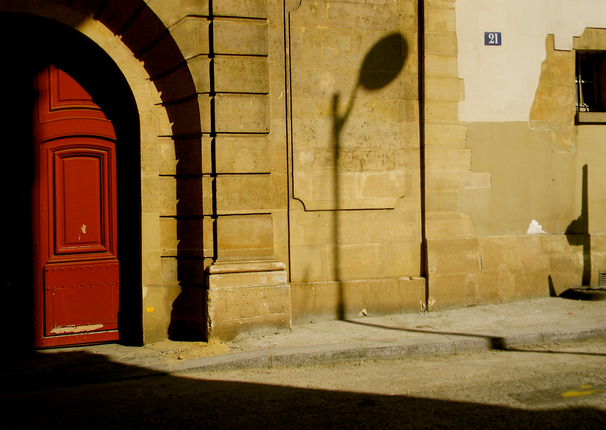 Nikon Coolpix L110 sample photo. Shadows in paris photography