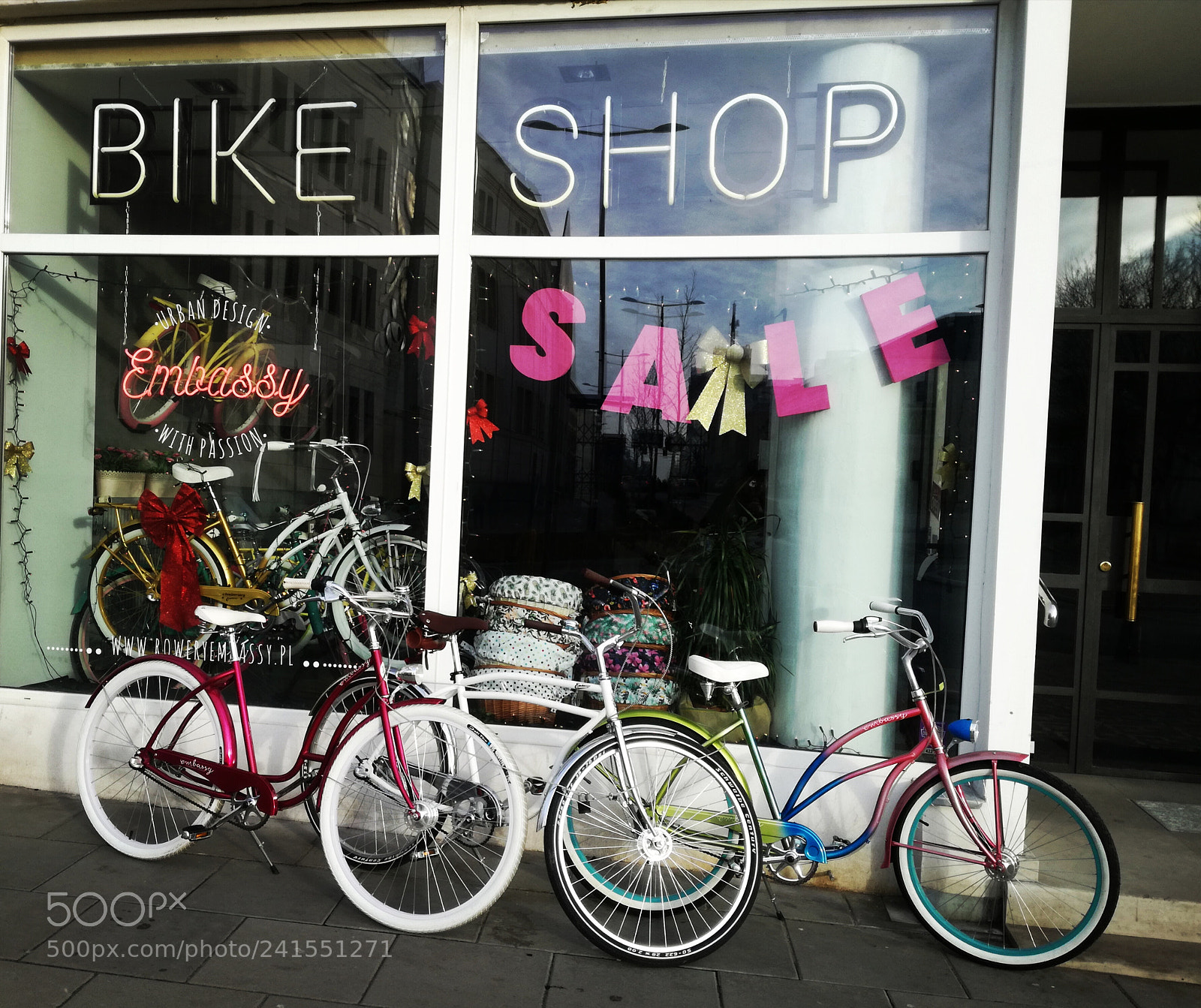 HUAWEI P9 LITE sample photo. Bike shop photography