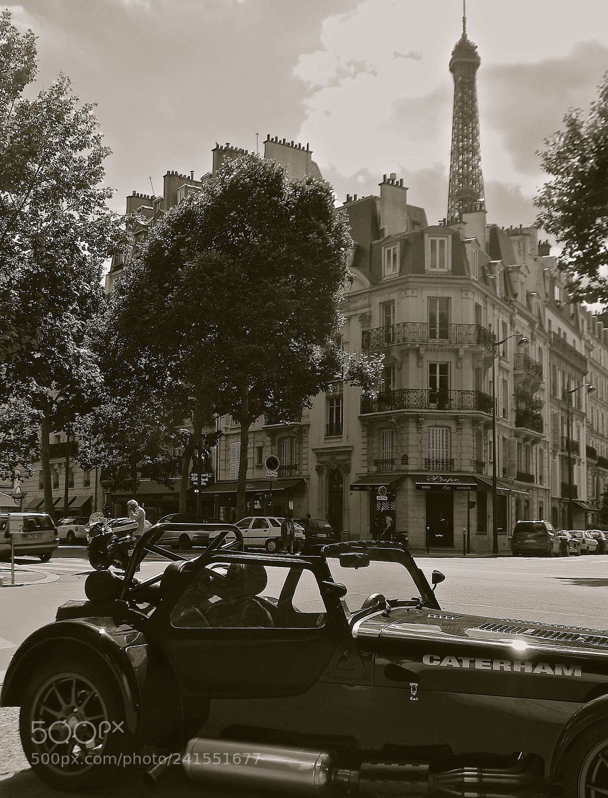 Nikon Coolpix L110 sample photo. Parked out front, paris photography
