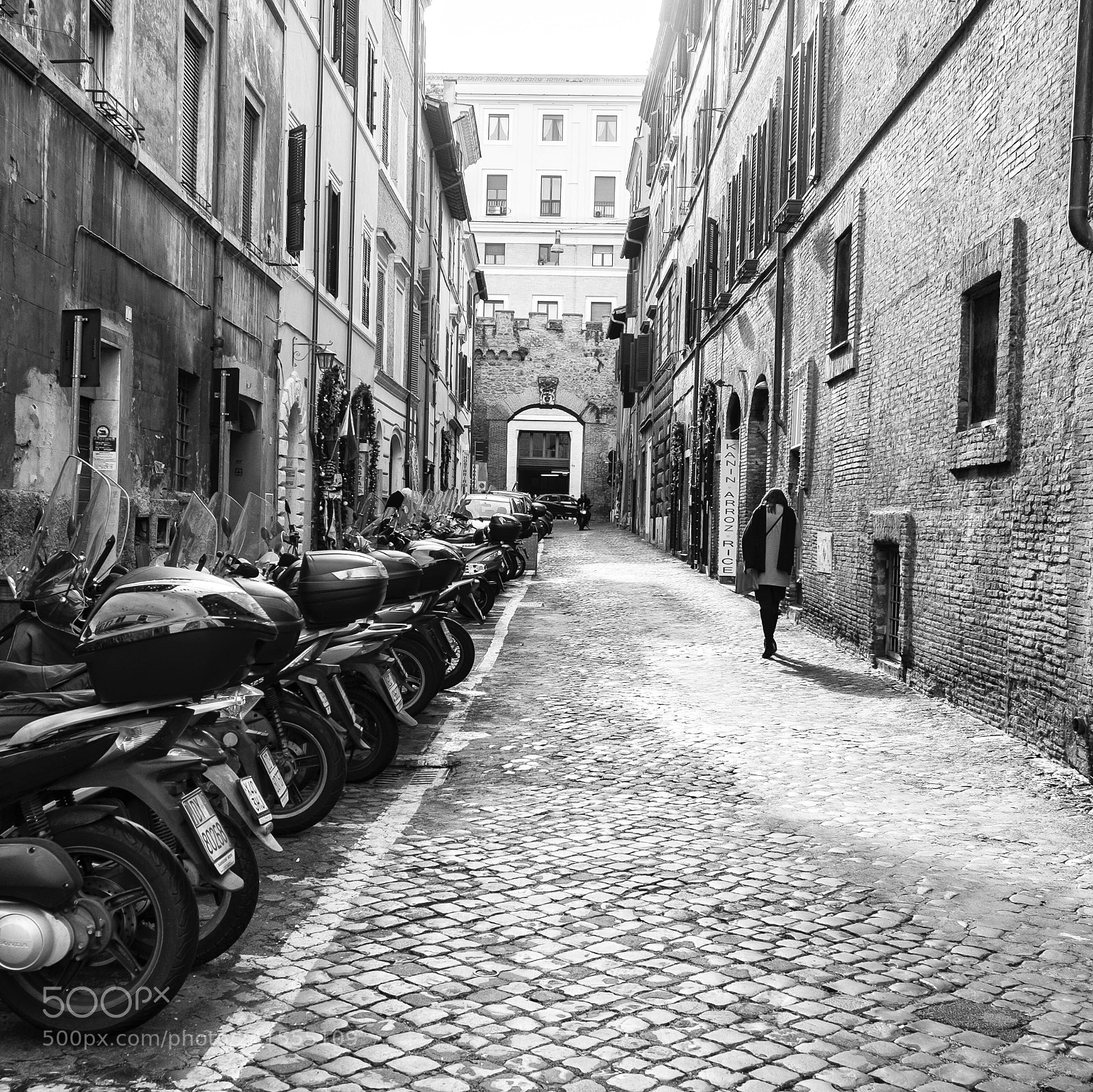 Fujifilm X-T2 sample photo. Alongside the alley photography