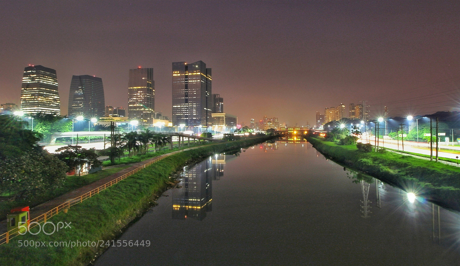Canon EOS 1200D (EOS Rebel T5 / EOS Kiss X70 / EOS Hi) sample photo. Long night, long exposure photography