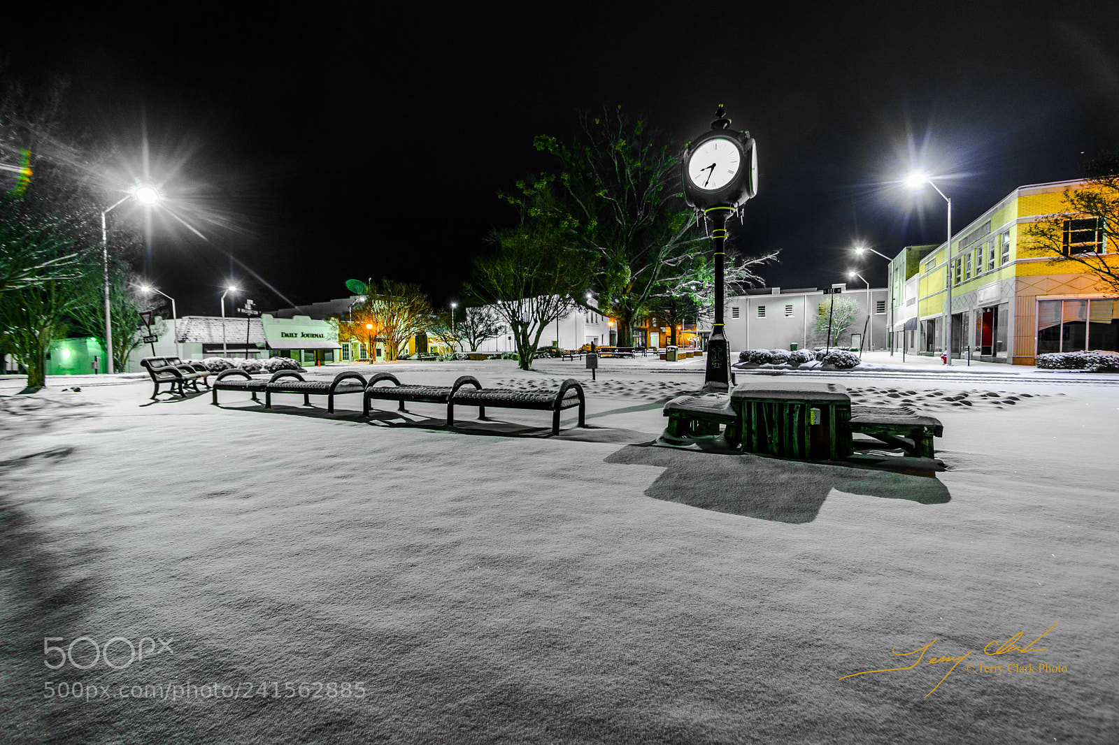 Nikon D7100 sample photo. Sleepy town square photography