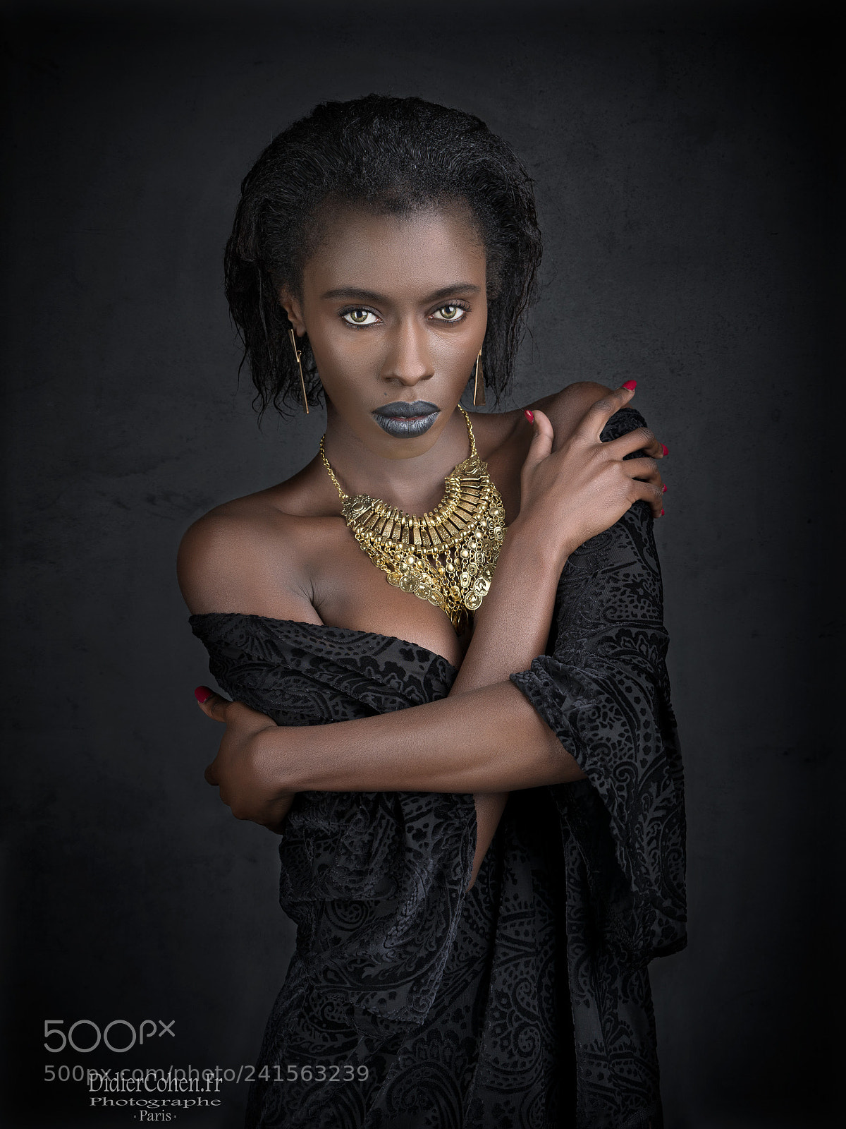 Pentax 645Z sample photo. Dark beauty photography